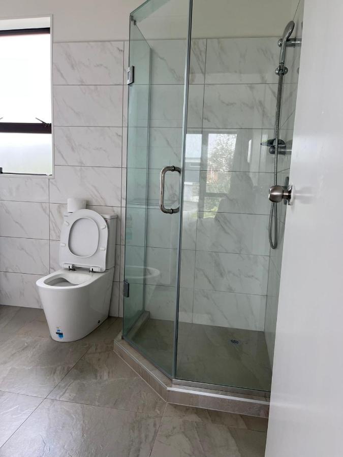 Totara Vale, Free Coffee, Parking And Wifi, Near Glenfield Mall And Highway 18,1 Auckland Exterior photo